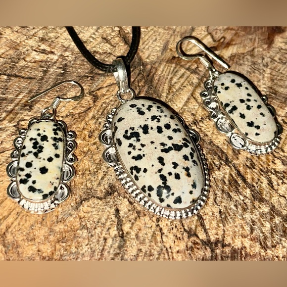 Dalmation Jasper Pendant & Earrings Set - Picture 3 of 8